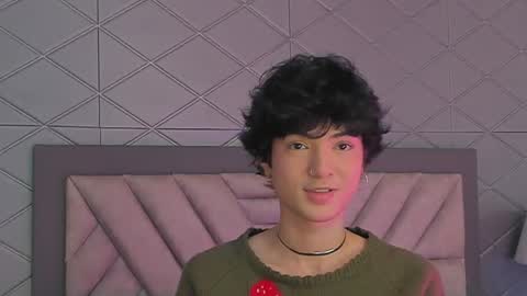 Thomm  Independent Model online show from 06-03-26, 05:43