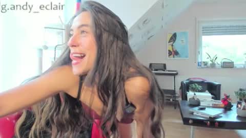 Tiny online show from 09-18-25, 06:48