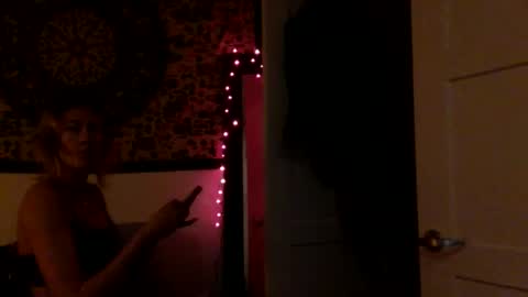 tinyandtatted420 online show from 11-23-25, 12:54