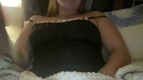 Snapshot of tinydancer1824 chatting on 11-09-25, 08:01 Tiny Dancer online show from 11-09-25, 08:01