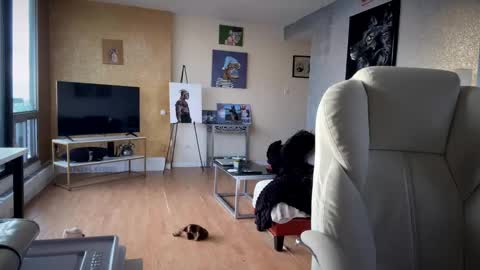 Snapshot of tinykylie chatting on 02-25-25, 09:35 stage Kylie Sinner brand CLITBAIT online show from 02-25-25, 09:35