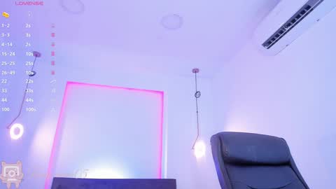 Luna  online show from 12-14-24, 11:29