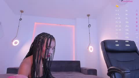 Luna  online show from 01-17-25, 11:06