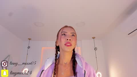 Luna  online show from 02-08-25, 10:39