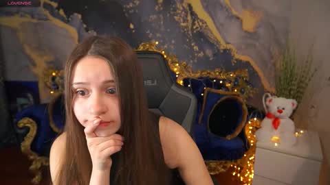 tinynataliee online show from 03-08-26, 07:01