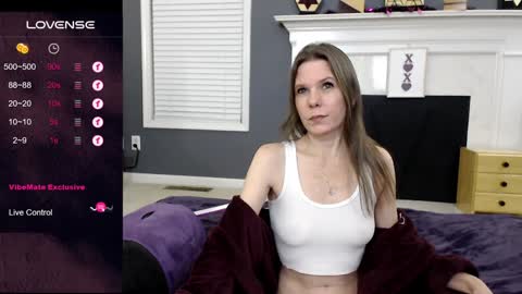 Snapshot of tinyvixxen chatting on 01-18-25, 02:58 V - Read the bio please thanks. online show from 01-18-25, 02:58