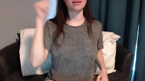 Snapshot of tinyytina chatting on 01-12-25, 02:52 TinyyTina online show from 01-12-25, 02:52