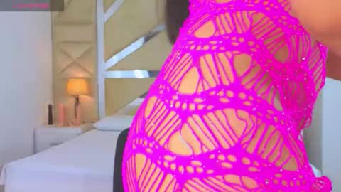 Tiphani Walker online show from 11-02-25, 10:56