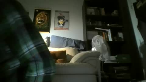 titlovercums online show from 05-02-26, 07:57