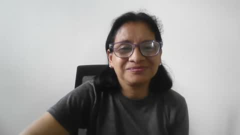 Snapshot of titssmall123 chatting on 10-11-25, 03:54 Ester online show from 10-11-25, 03:54