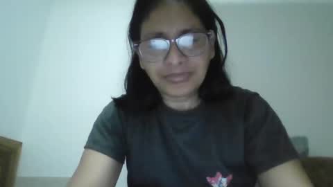 Ester online show from 11-24-25, 11:37