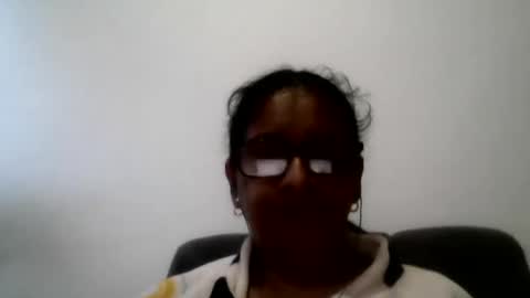 Ester online show from 03-31-26, 10:59