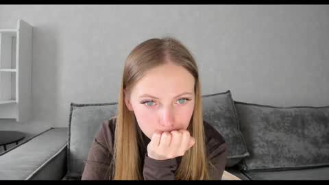 Maria online show from 04-25-26, 01:41