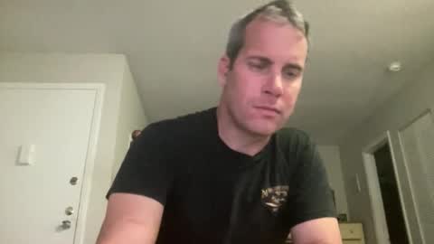 tleigh24 online show from 12-17-25, 12:38