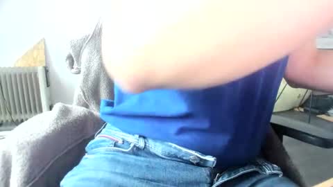 Snapshot of toarte chatting on 02-27-25, 11:52 toarte online show from 02-27-25, 11:52