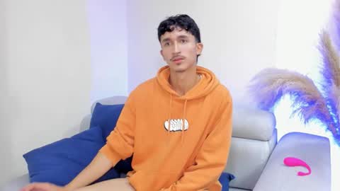 Tobias  online show from 10-09-25, 12:58