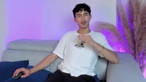 Tobias  online show from 10-21-25, 08:31