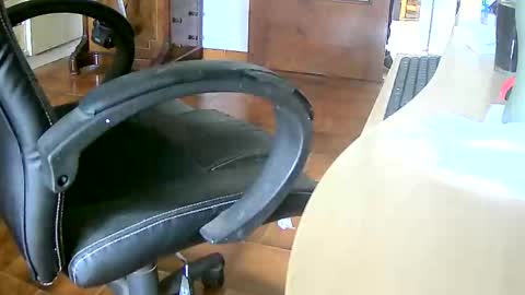 Snapshot of tobikoyuzu chatting on 02-08-26, 01:03 Tobiko online show from 02-08-26, 01:03