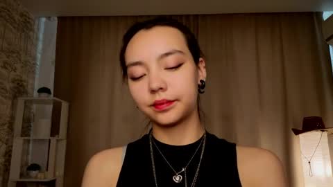 Lin online show from 05-09-26, 04:17