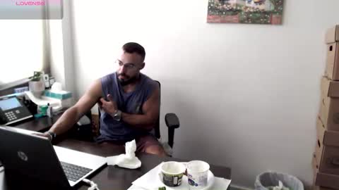 Snapshot of todd_dantes chatting on 09-27-25, 09:58 Todd online show from 09-27-25, 09:58