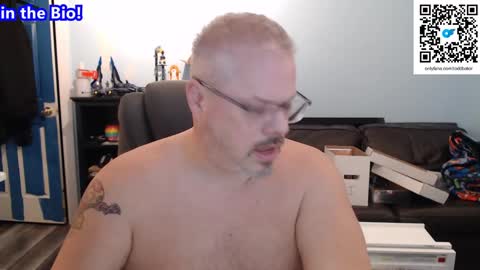 Snapshot of toddbator chatting on 02-23-25, 12:41 Todd Bator online show from 02-23-25, 12:41