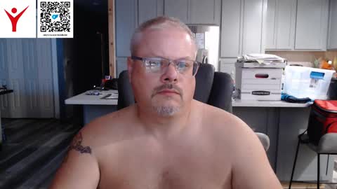 Snapshot of toddbator chatting on 09-22-25, 12:23 Todd Bator online show from 09-22-25, 12:23