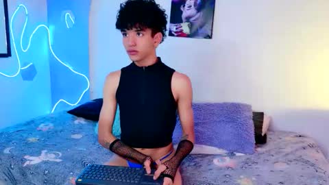 todoroki_g online show from 10-02-25, 11:39