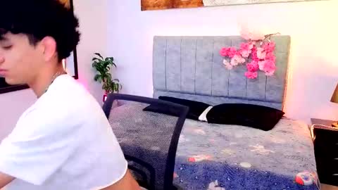 todoroki_g online show from 10-07-25, 11:40