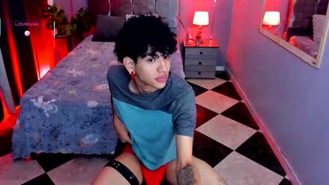 todoroki_g online show from 10-11-25, 11:53