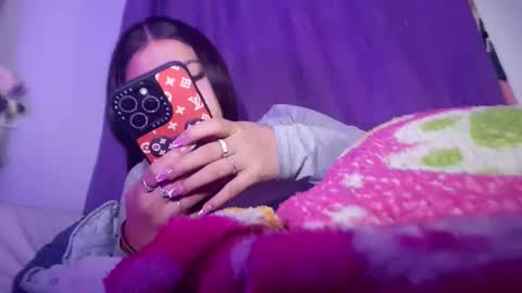 Snapshot of tokiio_petit chatting on 12-01-25, 11:48 Tokio petit online show from 12-01-25, 11:48