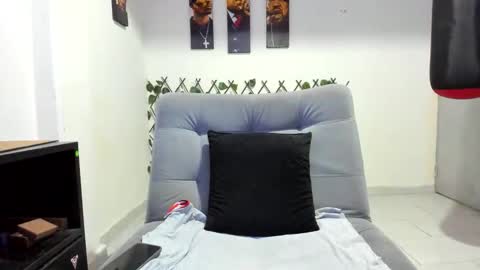 Snapshot of tokio_master chatting on 11-04-25, 03:38 Tokyo Master online show from 11-04-25, 03:38