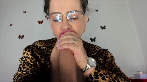 Karla Love online show from 01-25-25, 01:08