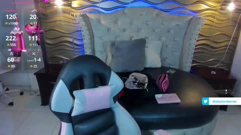 toky         online show from 02-18-25, 10:14