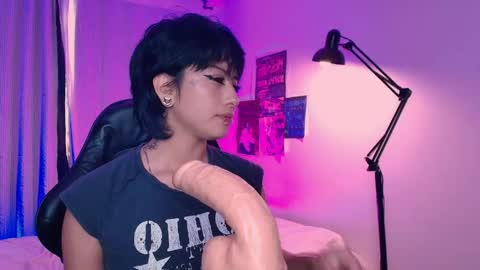 Snapshot of tokyo_blues chatting on 04-15-26, 07:58 Halsey Sofii online show from 04-15-26, 07:58