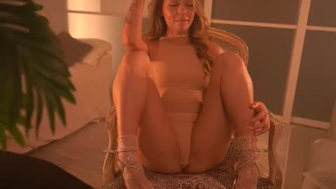 tokyo_n online show from 03-09-25, 11:14