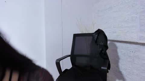 Snapshot of tokyosky chatting on 11-27-25, 11:01 Tokyo online show from 11-27-25, 11:01