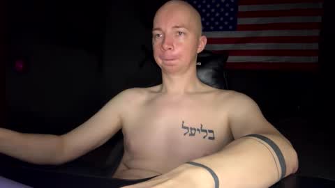 Snapshot of tolyadar chatting on 11-15-25, 04:58 tolyadar online show from 11-15-25, 04:58