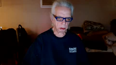 tom112292014 online show from 01-05-25, 02:30