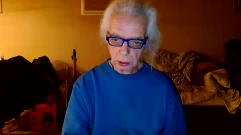 tom112292014 online show from 02-09-25, 10:43