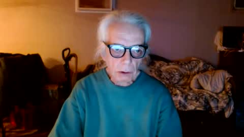 Snapshot of tom112292014 chatting on 01-12-26, 03:56 tom112292014 online show from 01-12-26, 03:56