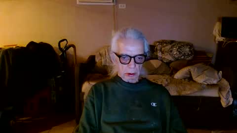 Snapshot of tom112292014 chatting on 02-23-26, 06:11 tom112292014 online show from 02-23-26, 06:11