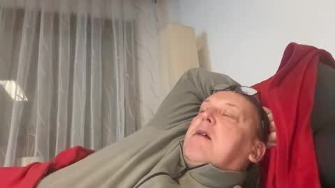 Tom online show from 01-03-25, 06:14