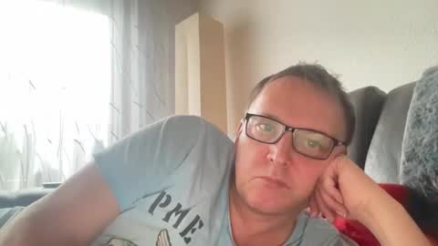 Tom online show from 02-15-25, 04:01