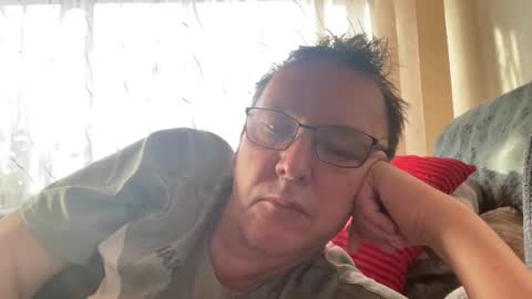 Snapshot of tom6644 chatting on 02-28-26, 07:31 Tom online show from 02-28-26, 07:31