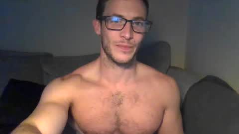 tom90ukx online show from 02-06-25, 10:48