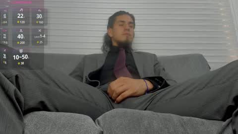 Snapshot of tom_blunt96 chatting on 12-28-24, 10:02 TOM online show from 12-28-24, 10:02