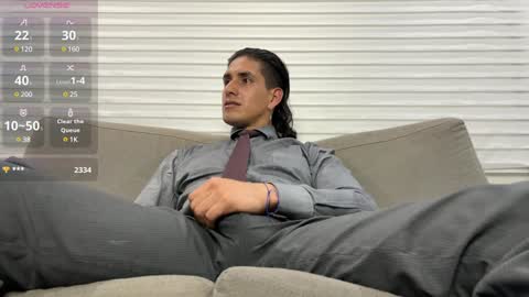 Snapshot of tom_blunt96 chatting on 02-02-25, 01:23 TOM online show from 02-02-25, 01:23