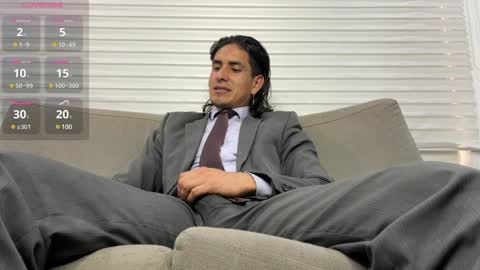 Snapshot of tom_blunt96 chatting on 02-06-25, 12:05 TOM online show from 02-06-25, 12:05