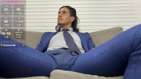 Snapshot of tom_blunt96 chatting on 02-13-25, 08:03 TOM online show from 02-13-25, 08:03