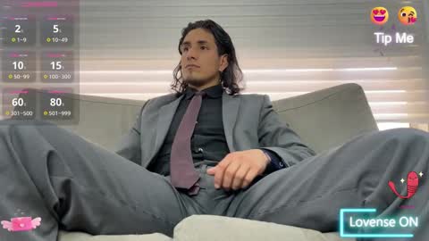 Snapshot of tom_blunt96 chatting on 02-16-25, 05:59 TOM online show from 02-16-25, 05:59